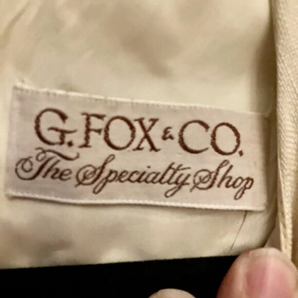 Mod Vintage White Dress With Black Accents - Picture 4 of 7